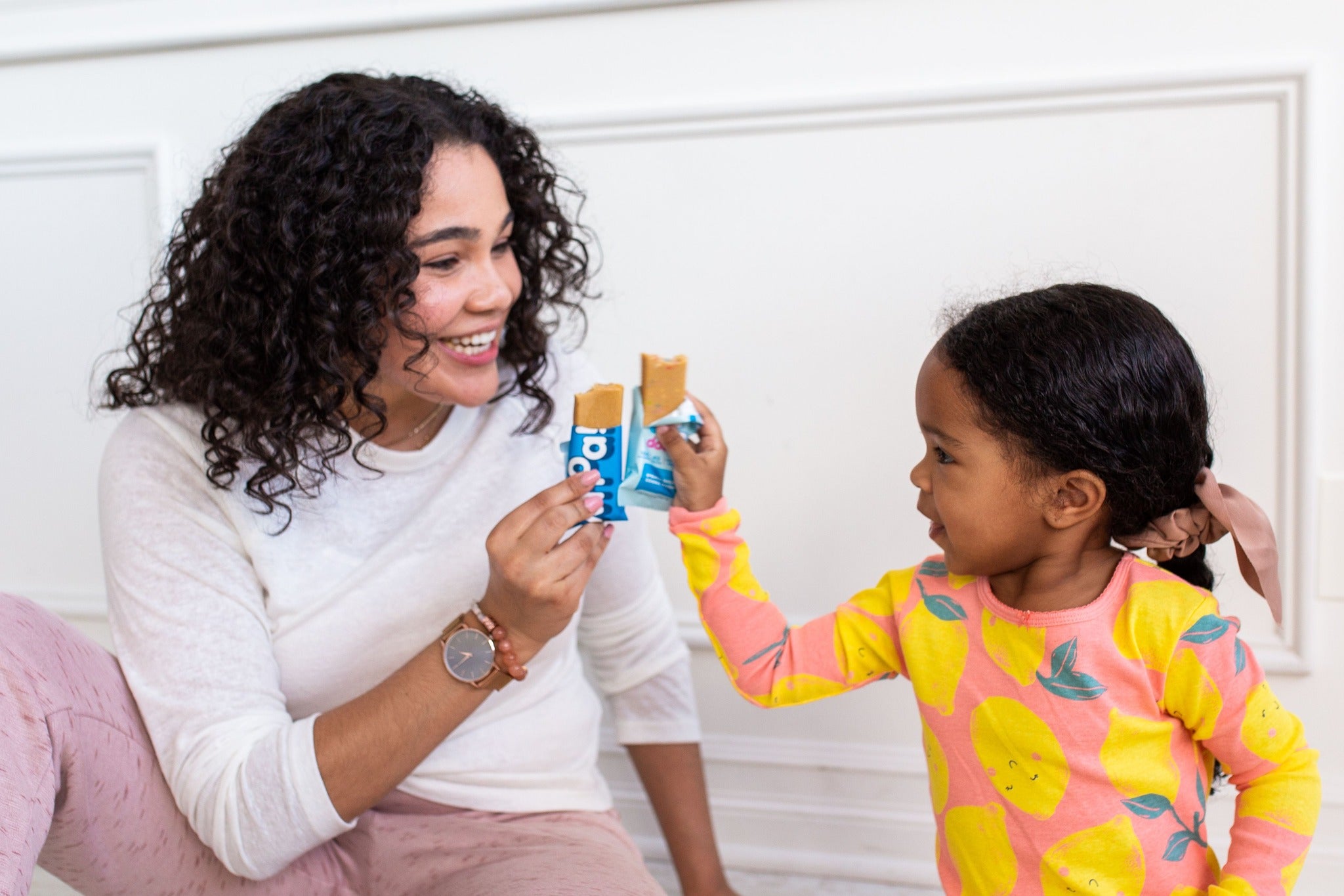 How to Choose Healthy Snacks for Picky Eaters