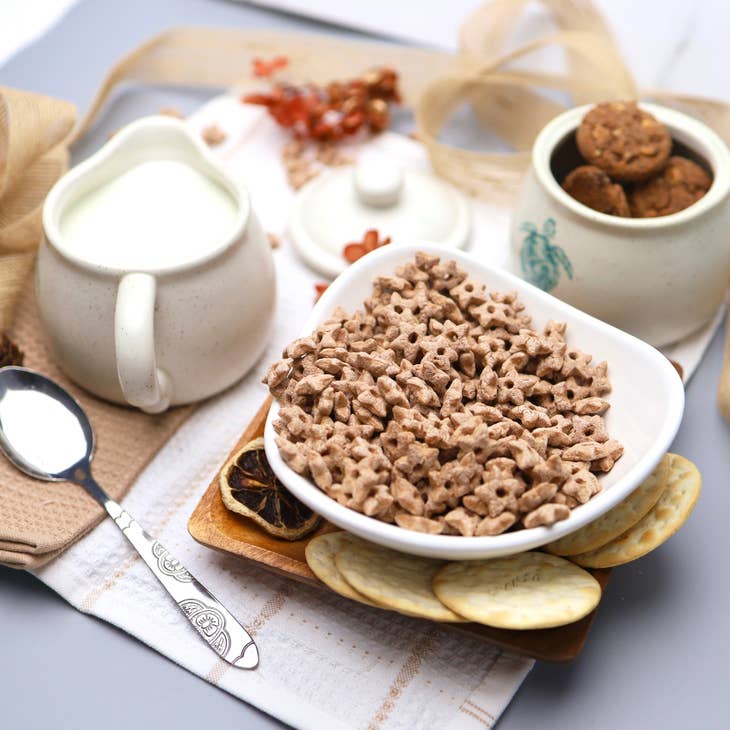 Awsum Snacks Quinoa Cocoa Super Cereal w/ Chia & Honey (5 oz Bag)
